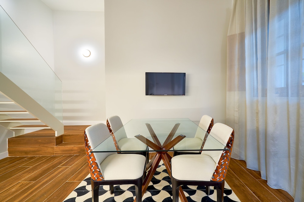 Tandem Torres de Cadiz Suites 40/50