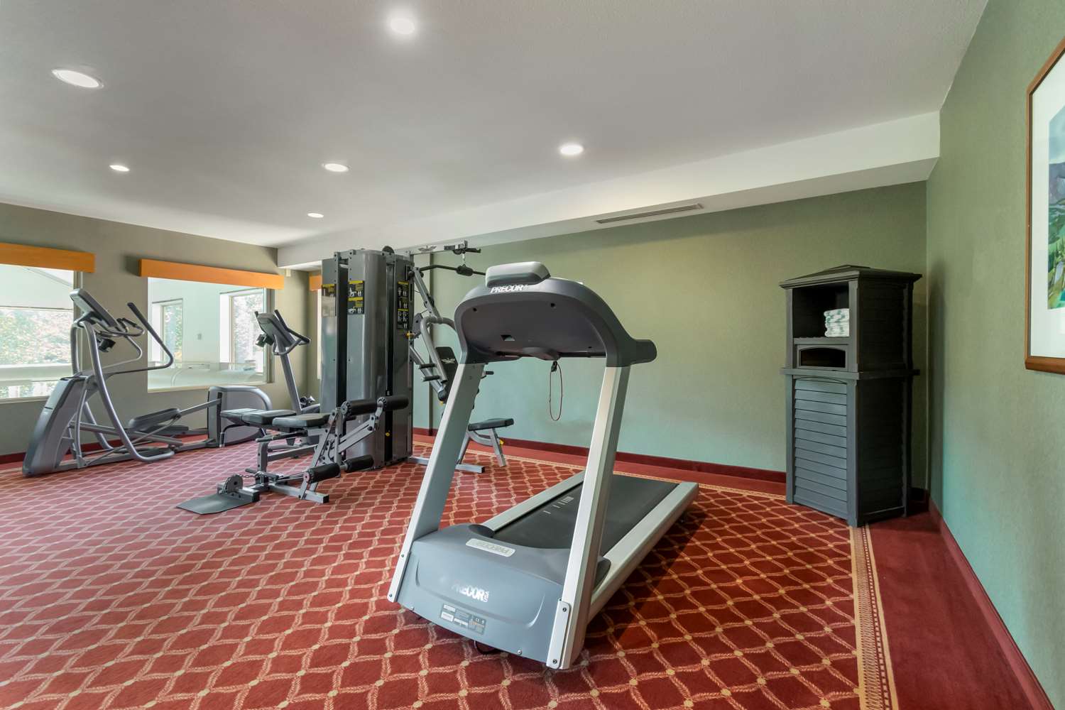 Best Western Plus Valemount Inn & Suites 32/65
