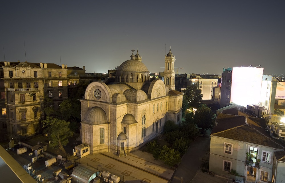Innpera Hotel 7/50
