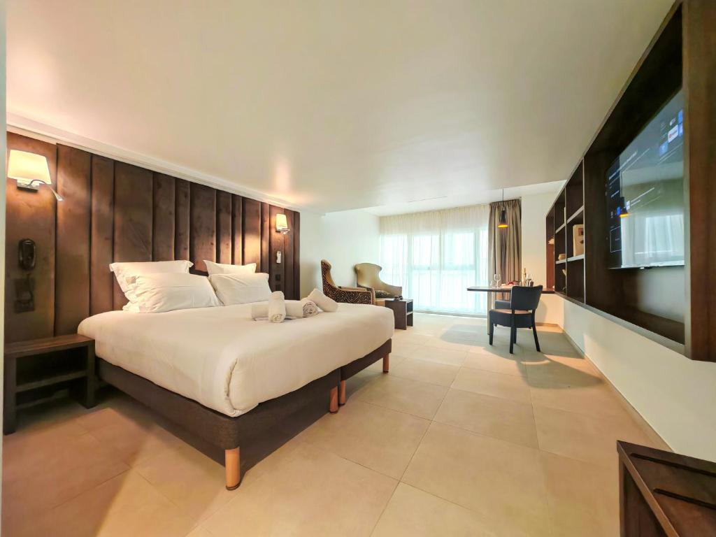 Junior Suite, Residence