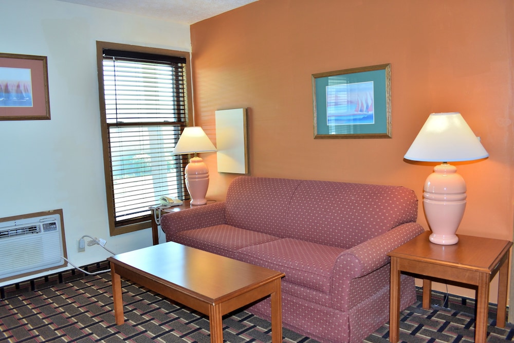 Great Lakes Inn and Suites 30/45