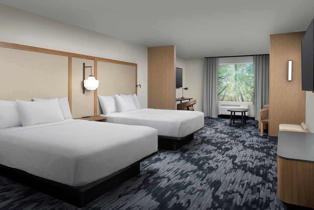 Fairfield Inn & Suites by Marriott Boise West 12/33
