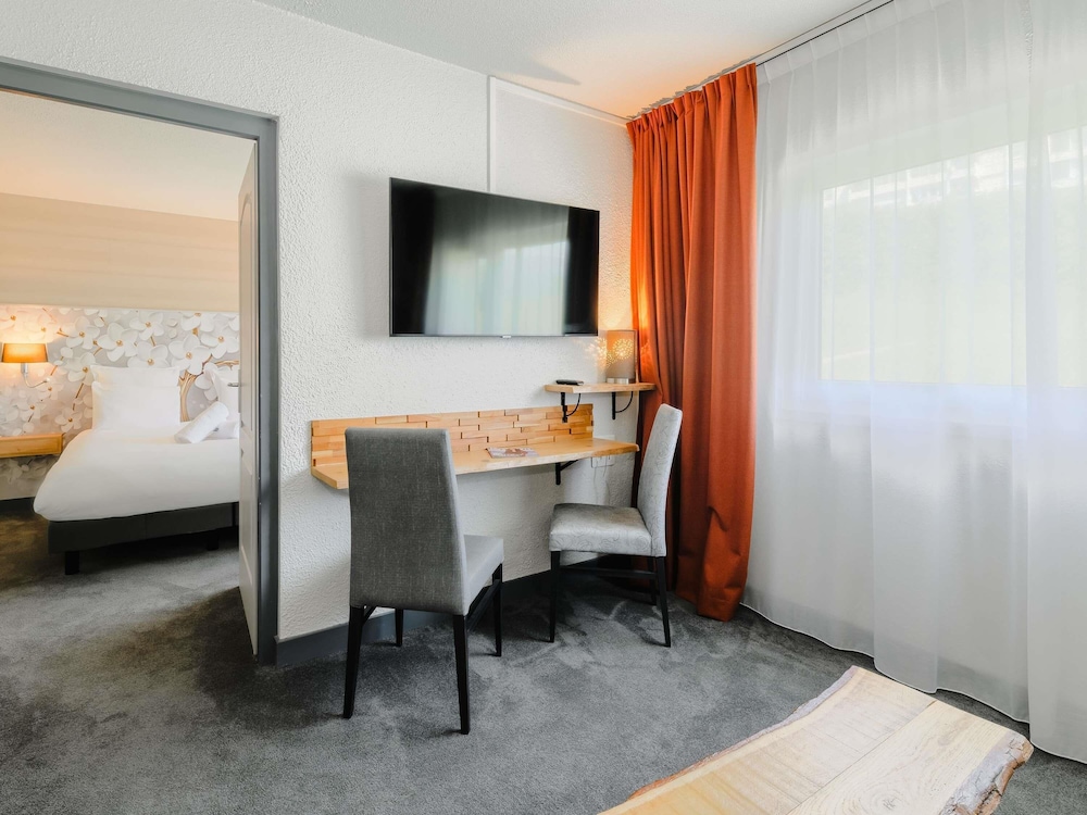 Mercure Annecy Sud 63/70