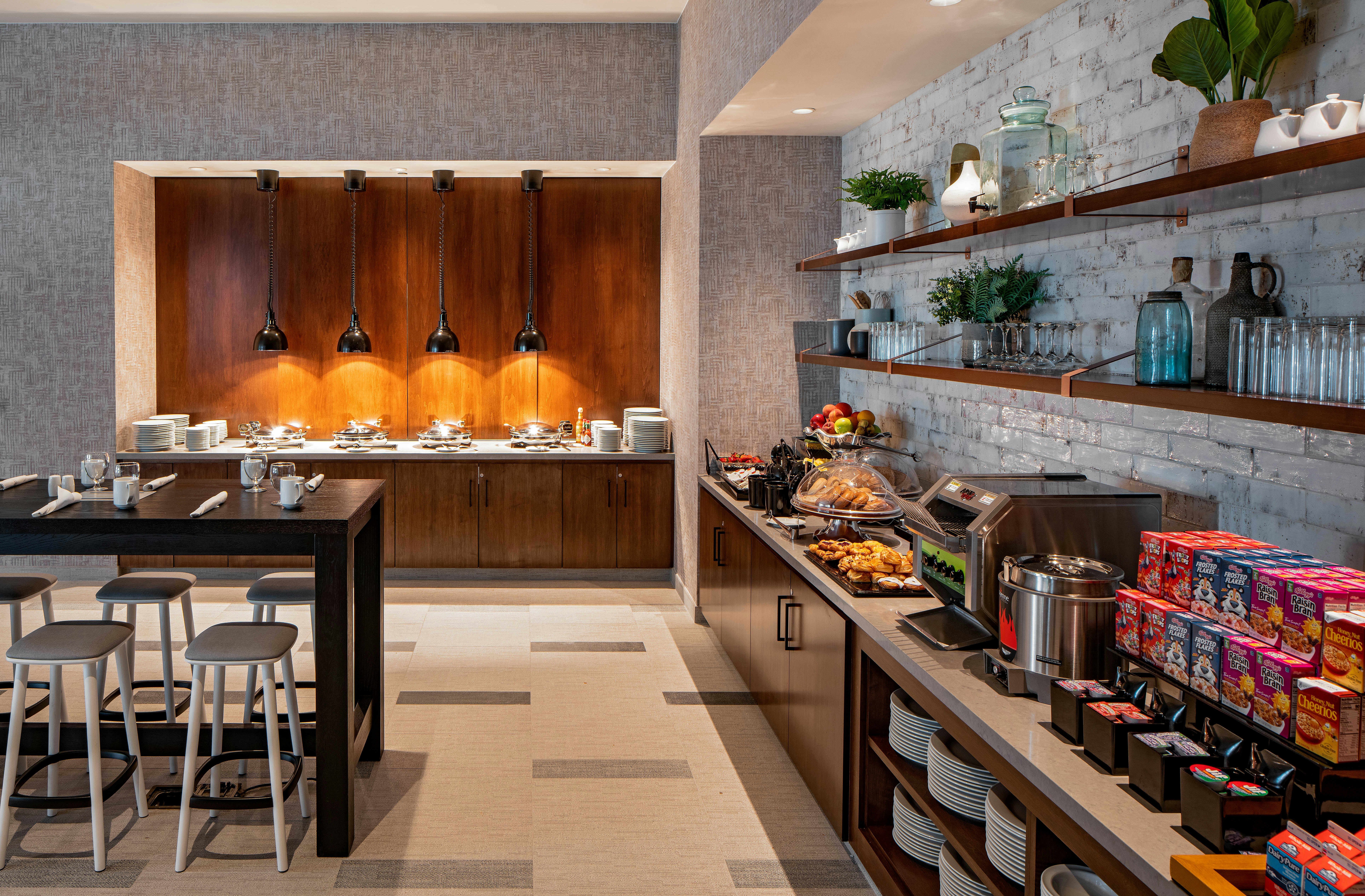 Hilton Garden Inn Austin University Capitol District 31/54