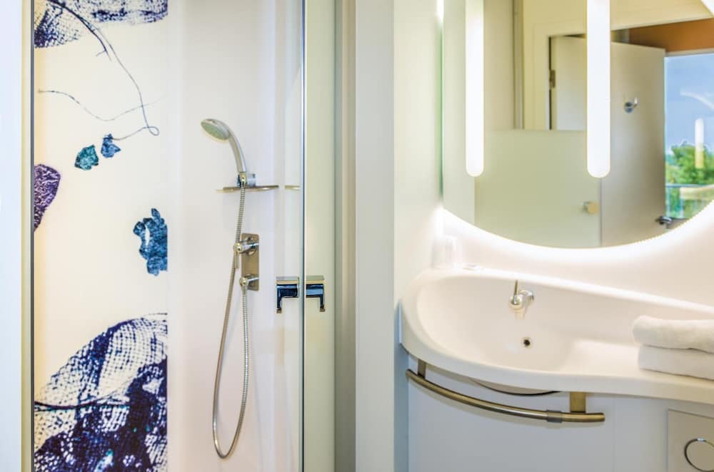 Ibis Budget Clermont Ferrand - Le Brezet - Aeroport 46/48