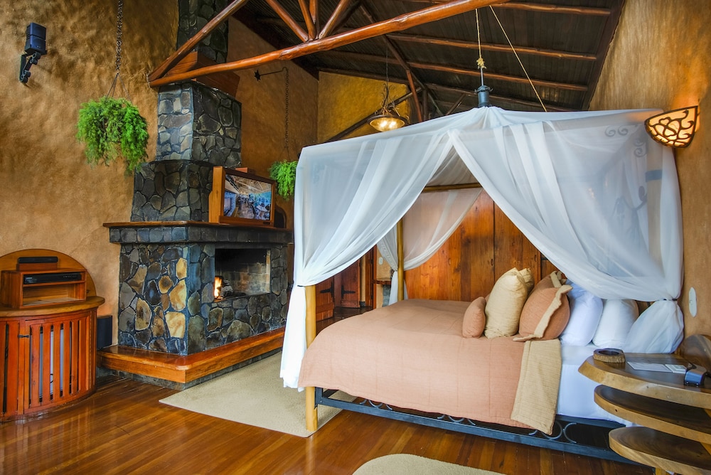 The Peace Lodge At La Paz Waterfall Gardens 17/63