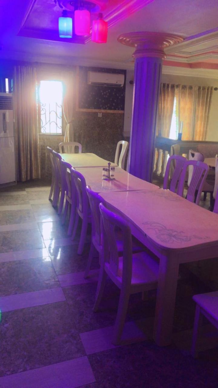 Royal Castle Hotel 14/25
