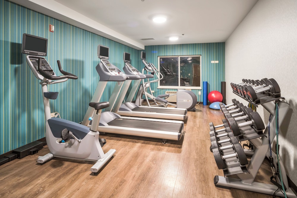 Holiday Inn Express Chicago Nw-Vernon Hills 27/50