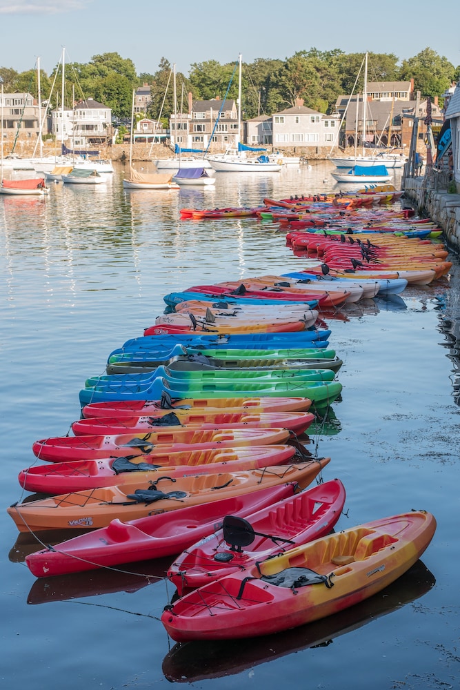 Rockport Inn And Suites 20/52