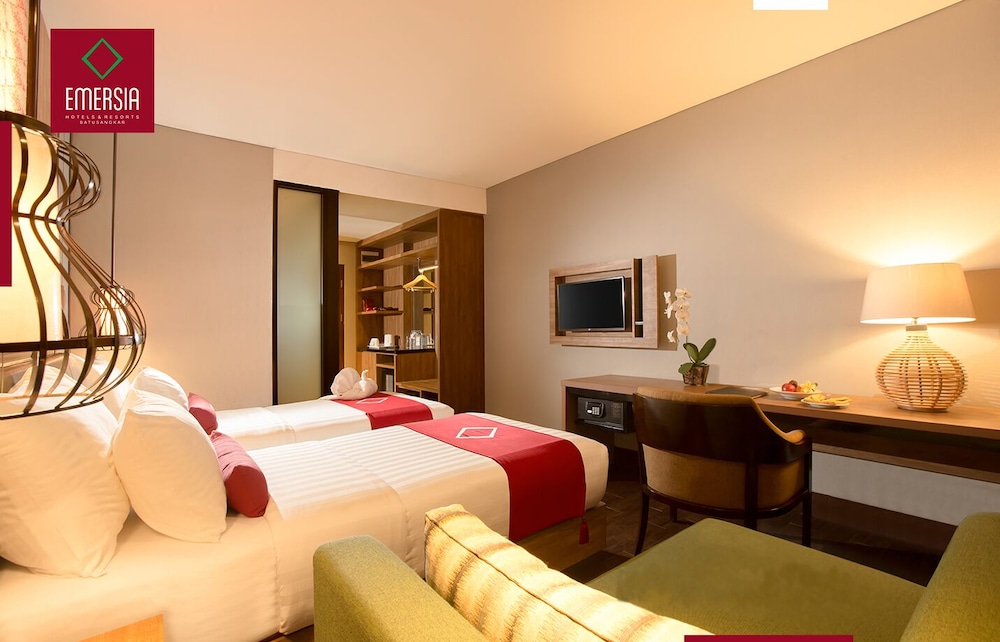 Emersia Hotel and Resort Batu Sangkar 11/16