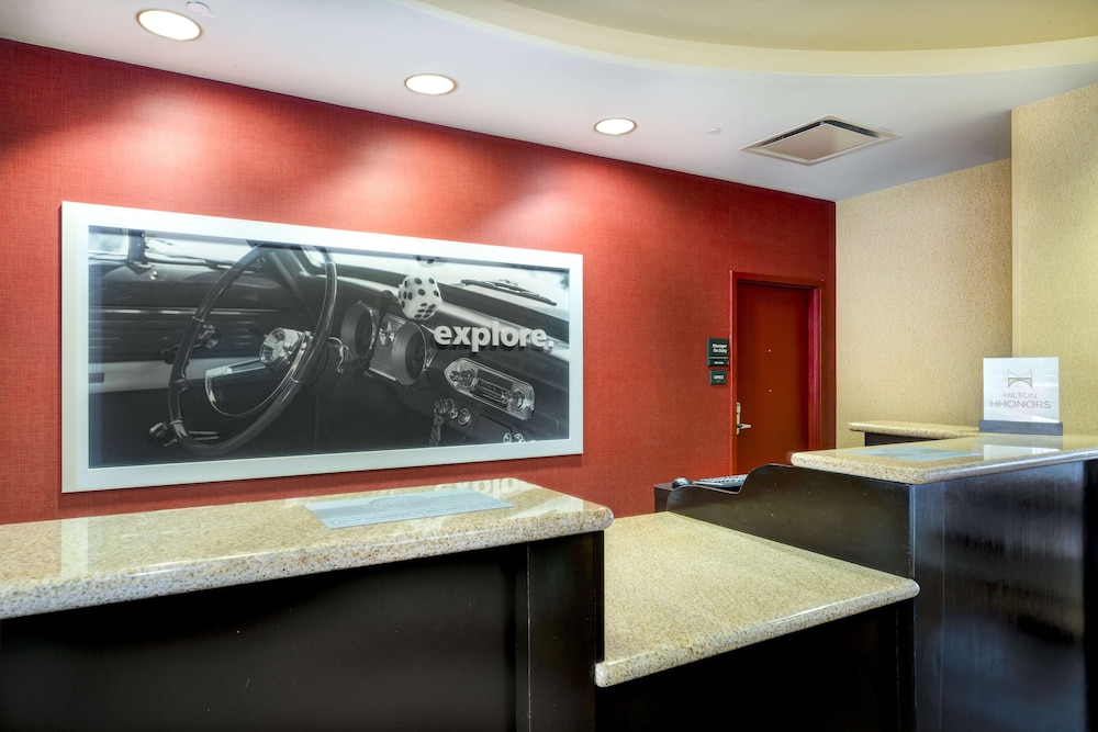 Hampton Inn And Suites Scottsboro 27/44