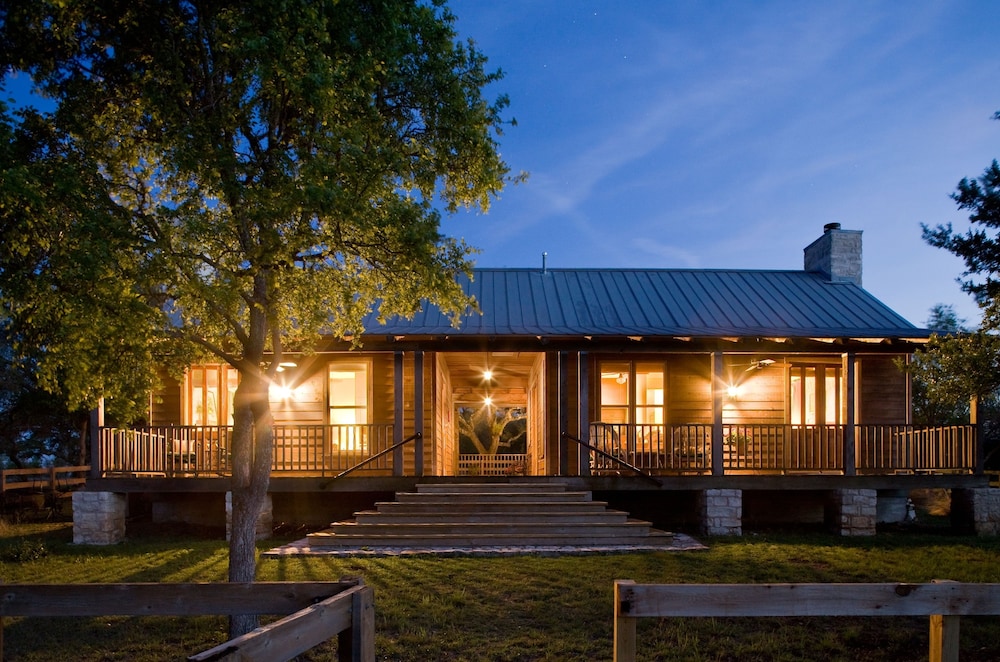 Sage Hill Inn Above Onion Creek 2/51