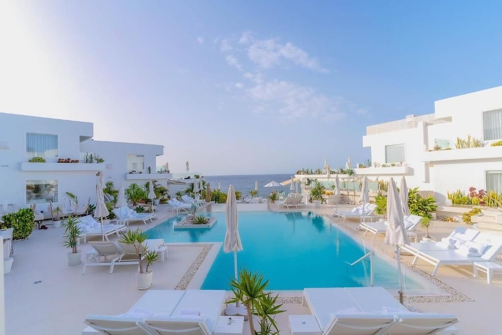 Lanis Suites De Luxe - Adults Only 97/108