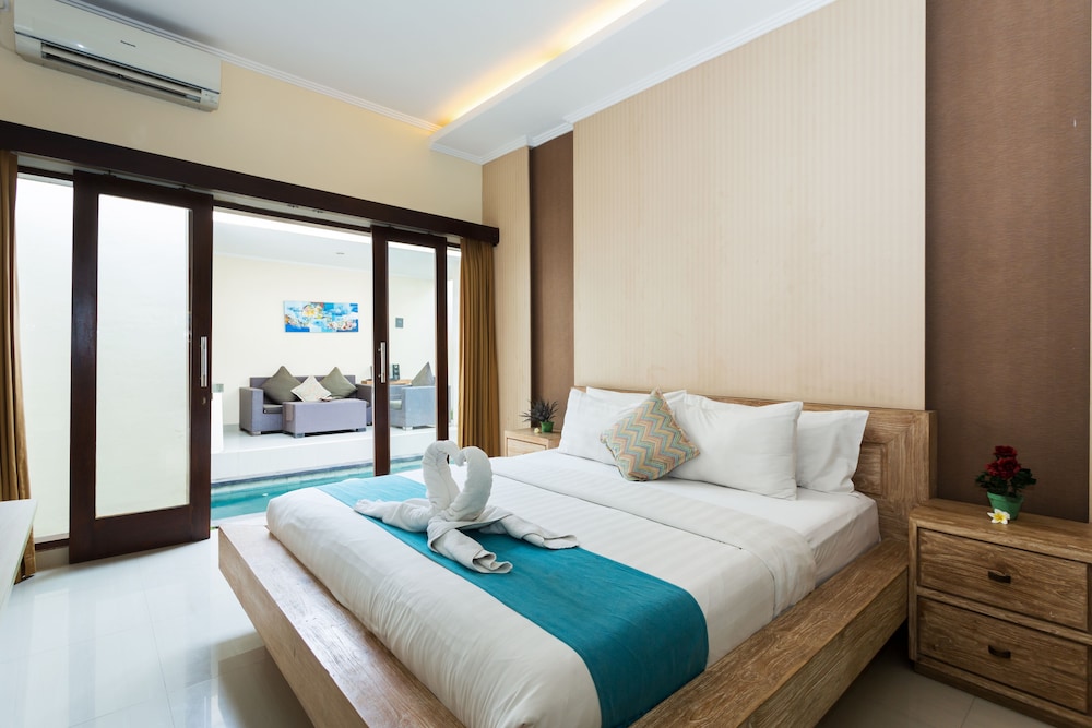 Karana Villa Bali 16/64