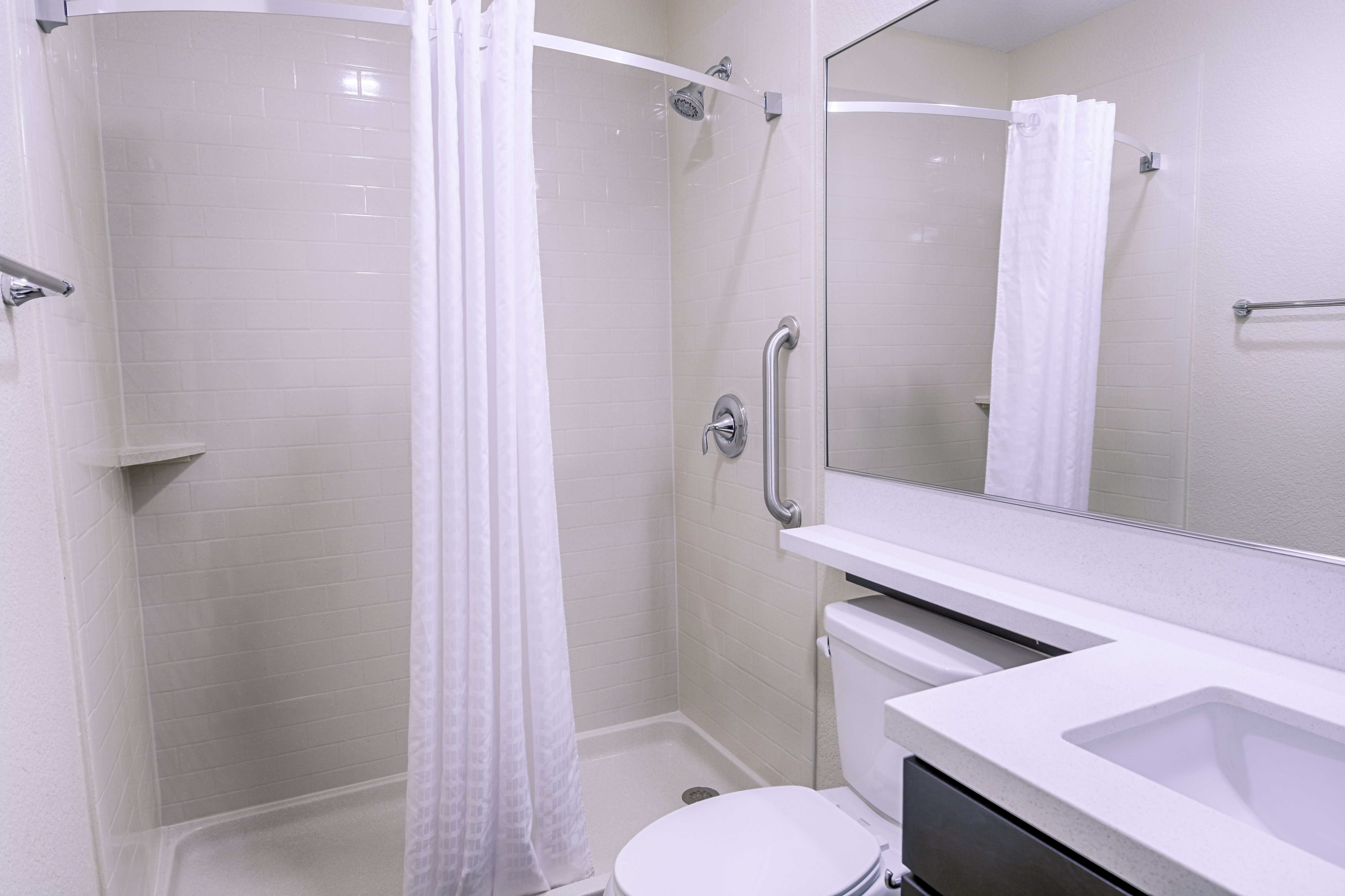 CANDLEWOOD SUITES LAKEVILLE I-35 31/32
