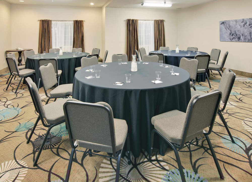 Holiday Inn Express Monticello 52/63