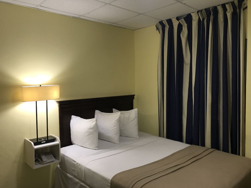 Airport Suites Hotel 26/61