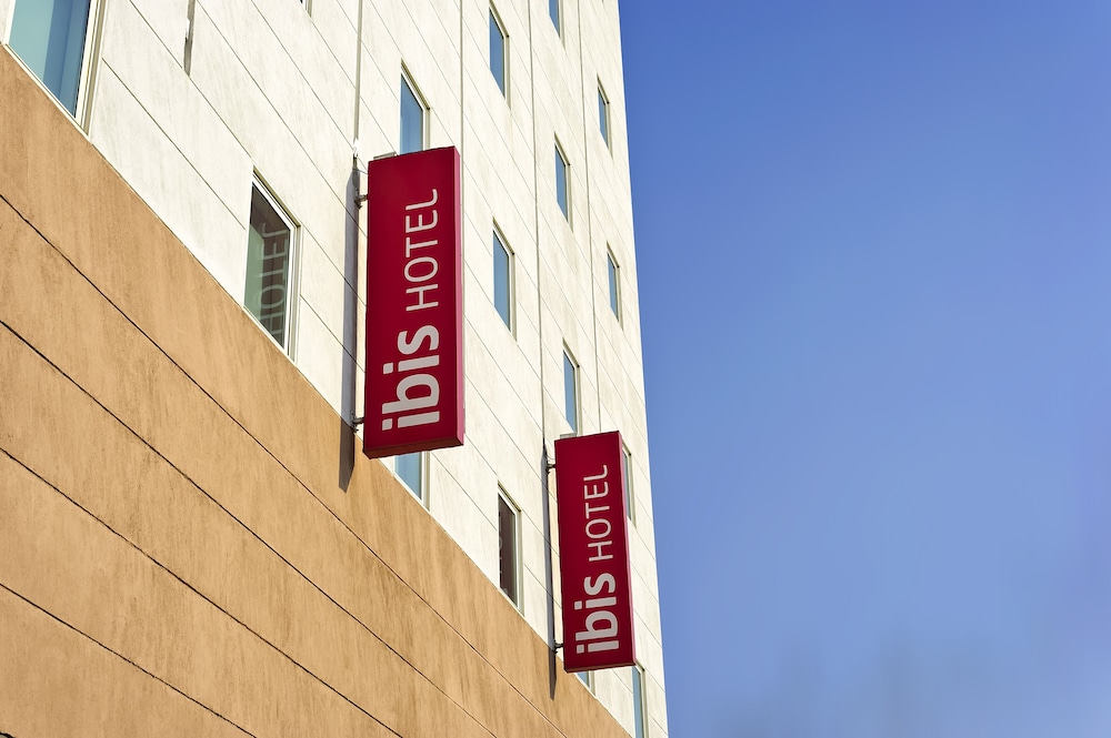 ibis Nashik 2/70