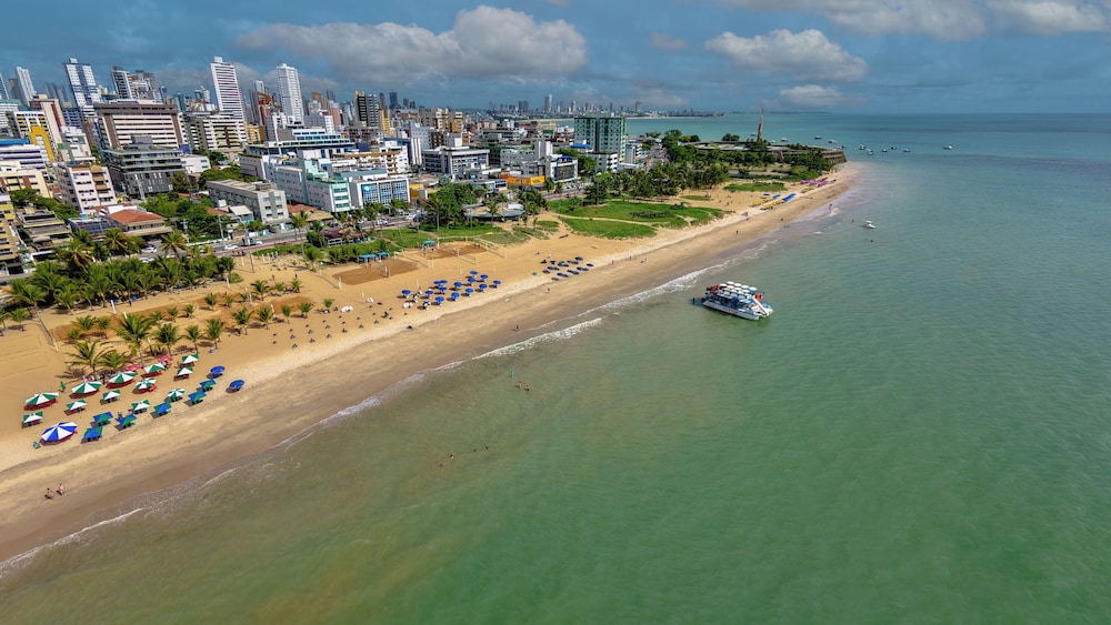 Atlantico Praia Hotel، جواو بيسوا 67/71