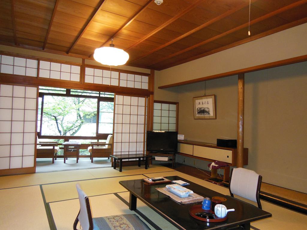 TSUTAYA RYOKAN 12/16