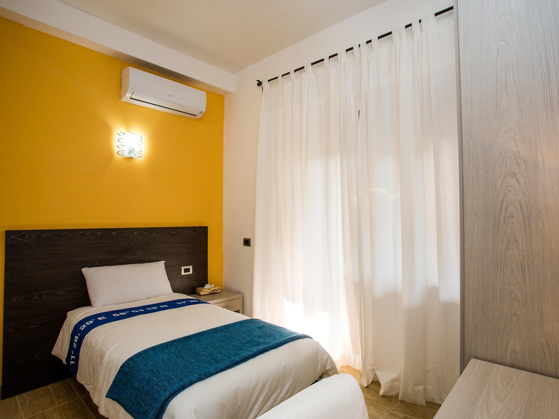 Room, Single, Balcony