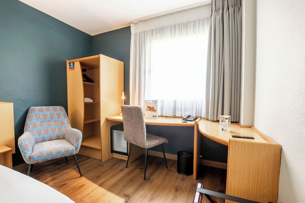 Travelodge Alicante Puerto 55/82