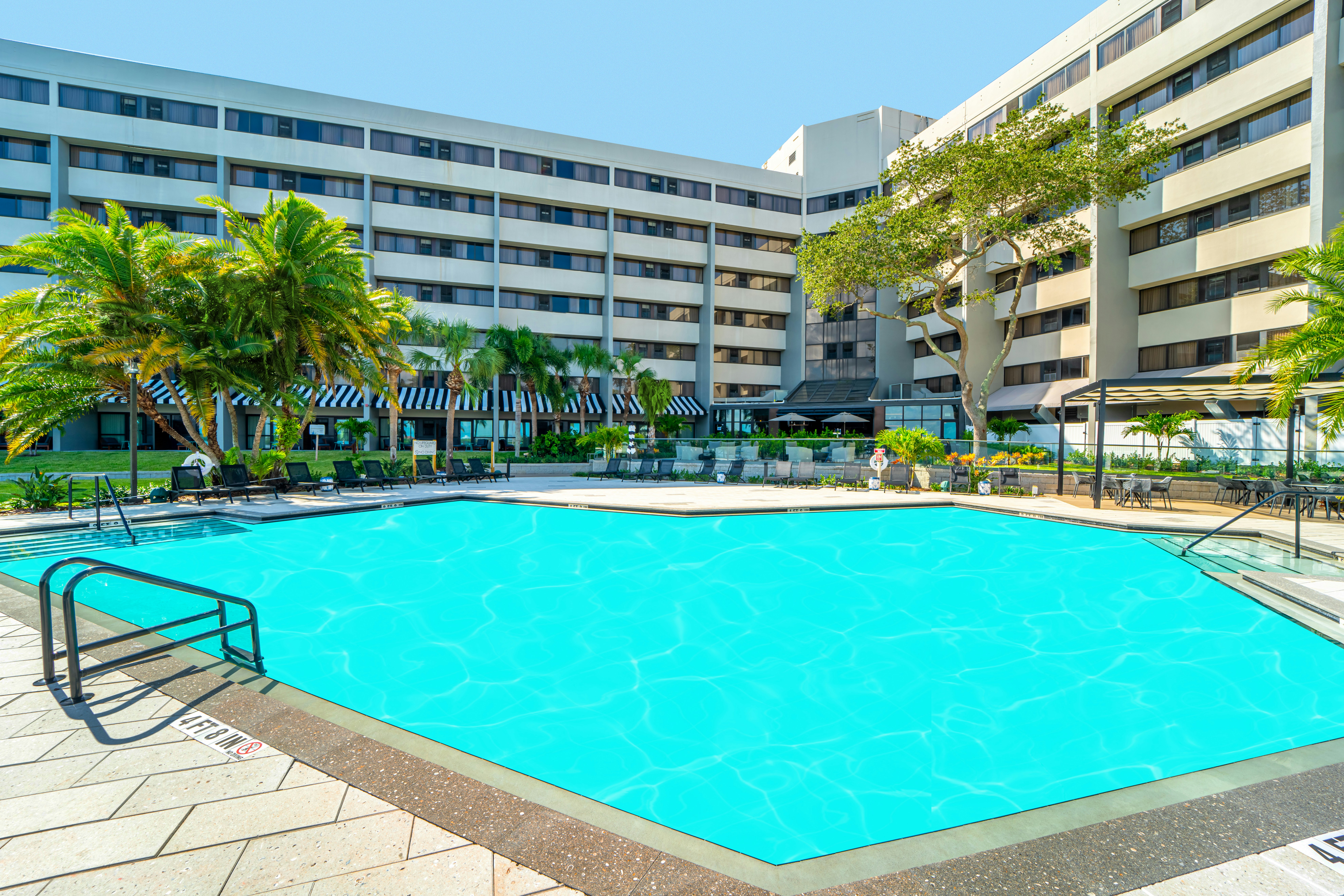 Doubletree By Hilton Tampa Rocky Point Waterfront 41/80