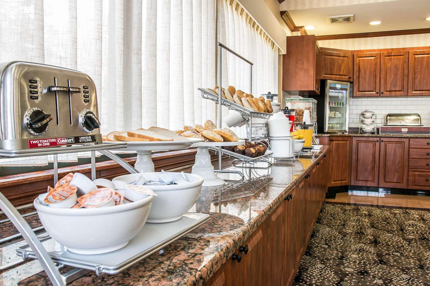 Comfort Suites Canton - Detroit 12/16