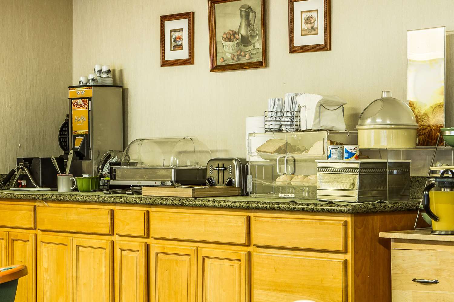 Quality Inn And Suites Silicone Valley 24/41
