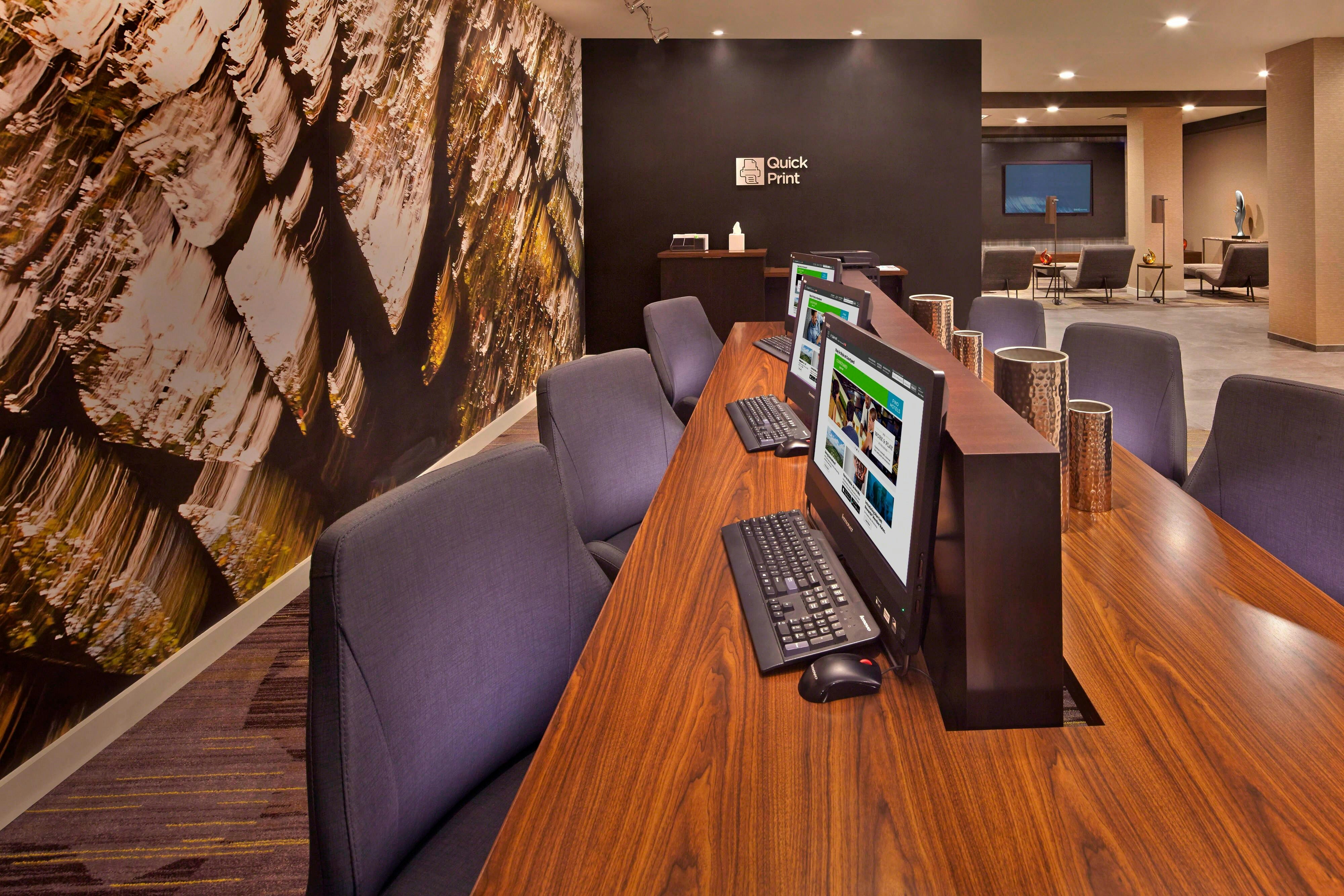 Courtyard Marriott Philadelphia City Avenue Ex Crowne Plaza Philadelphia West Main Line 10/13
