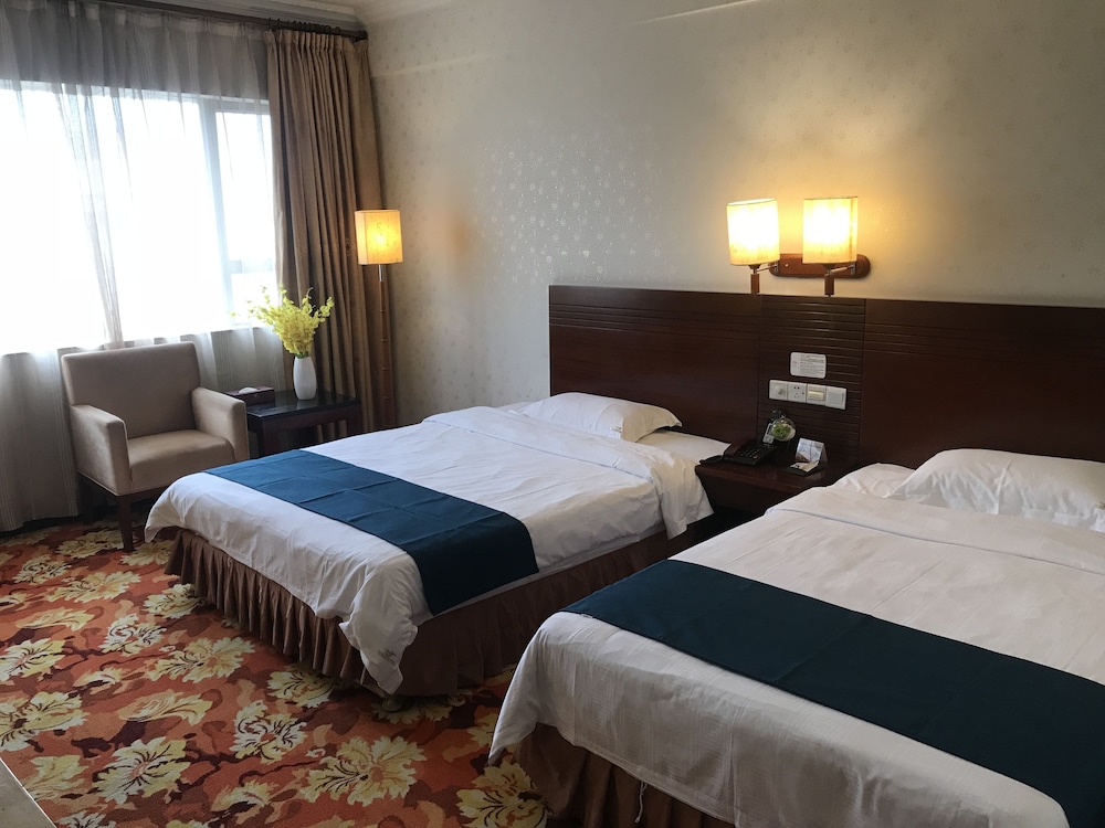 Pazhou Hotel 7/71