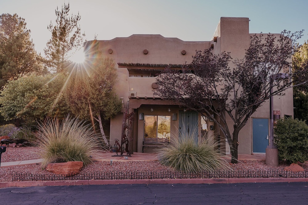 Southwest Inn at Sedona 4/72