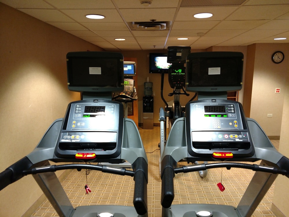 Holiday Inn Express Wilkes Barre East 36/57