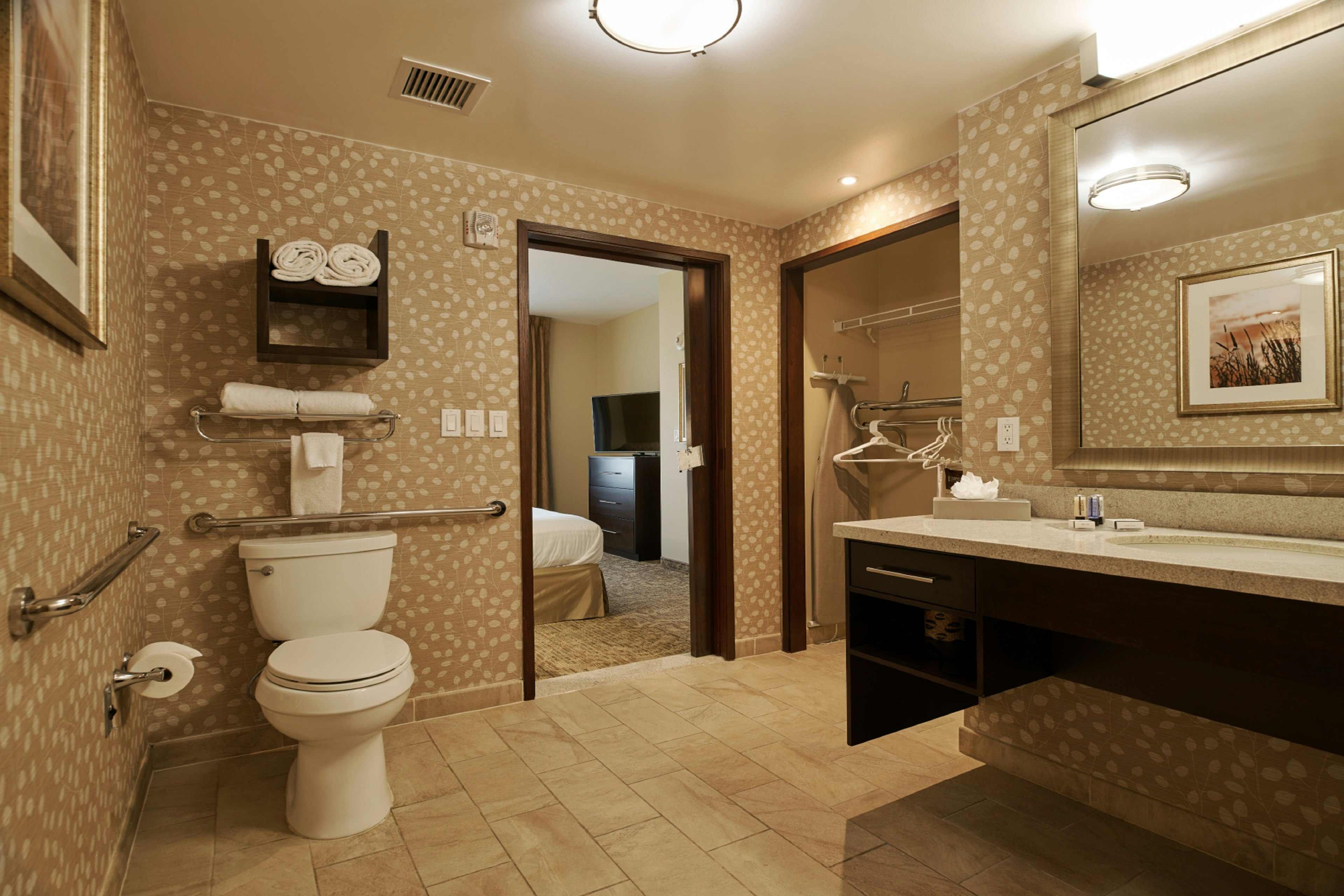 Staybridge Suites CHIHUAHUA 72/73