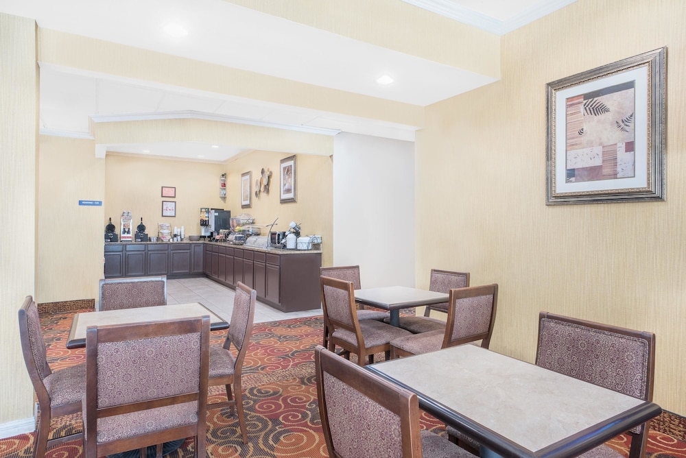 Microtel Inn & Suites By Wyndham Aransas Pass/Corpus Christi 22/30