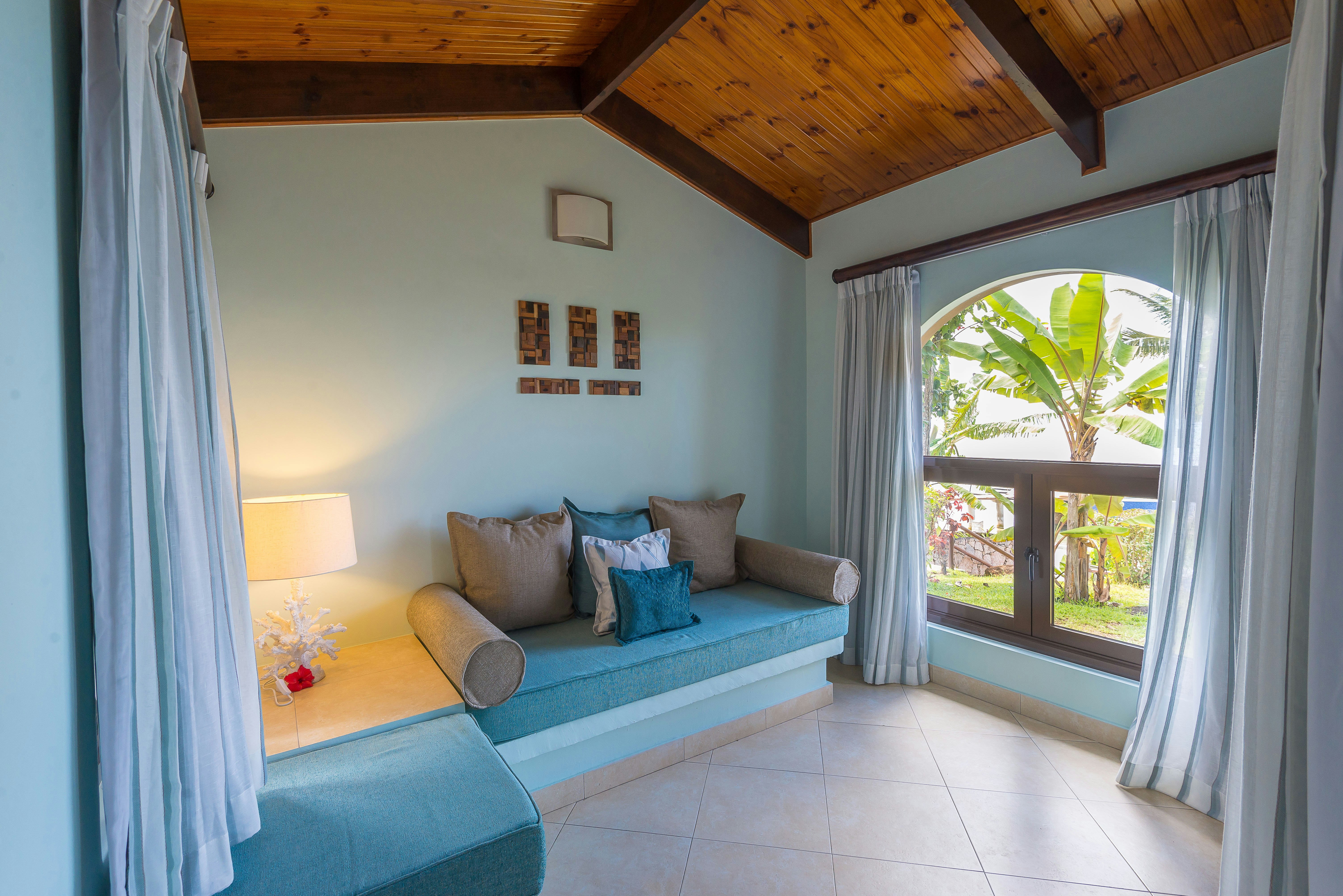 Coco de Mer Hotel and Black Parrot Suites 30/79