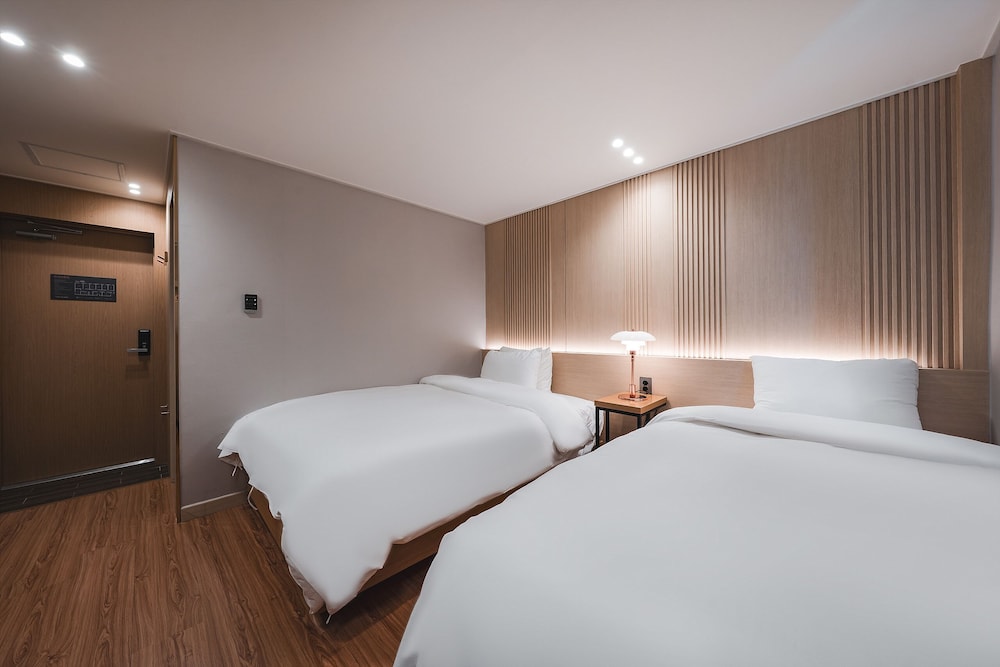 Gyeongju Hotel Gonggan 23/50