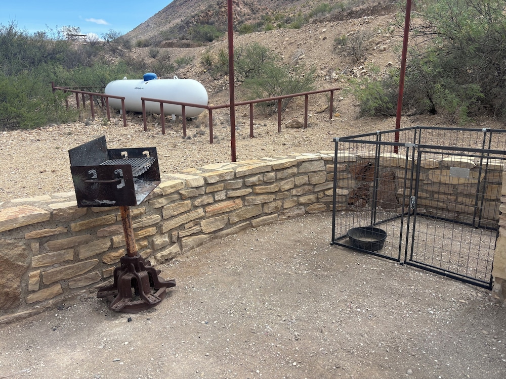 Terlingua Ranch Lodge 37/64