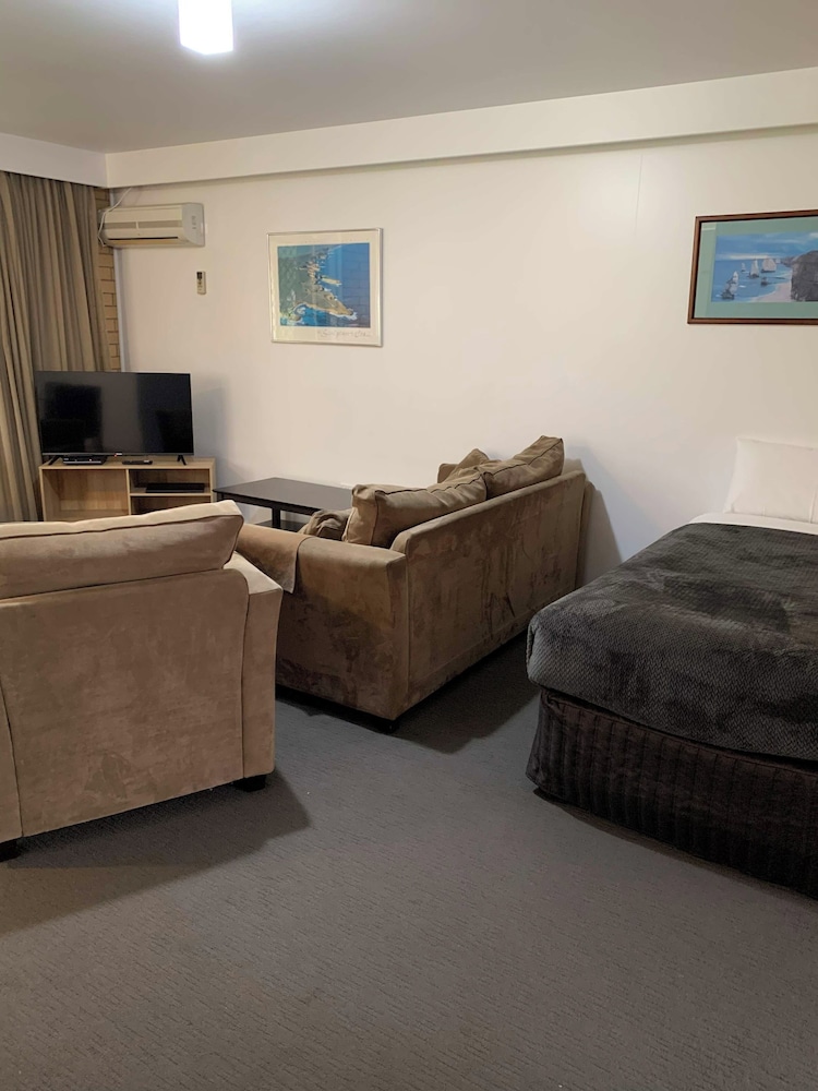 Port Campbell Parkview Motel Apartments 39/64