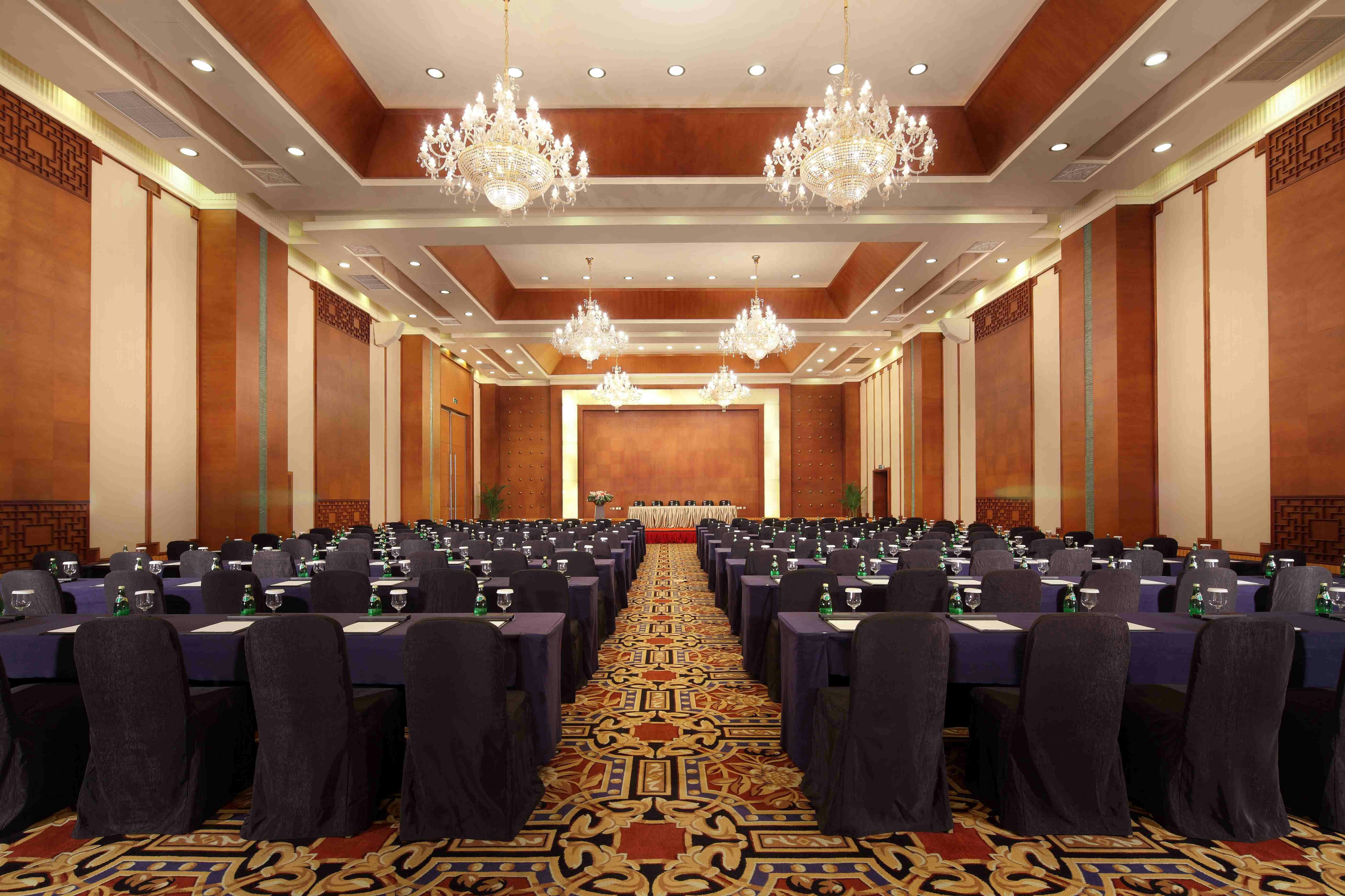 Holiday Inn Chengdu West Century City 36/50