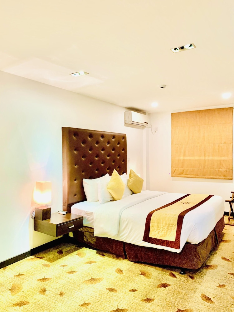 City Hotel Colombo 02 3/20