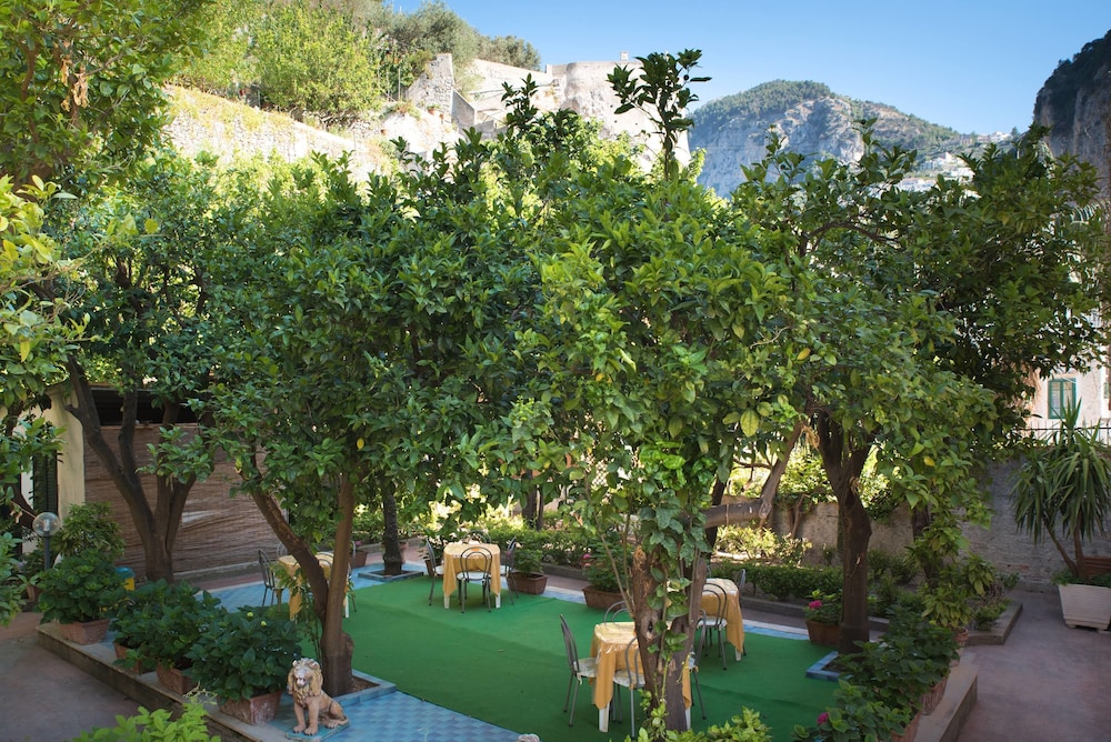 Hotel Amalfi 75/79