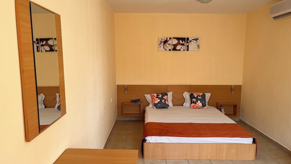 Park Hotel Bellevue 26/65