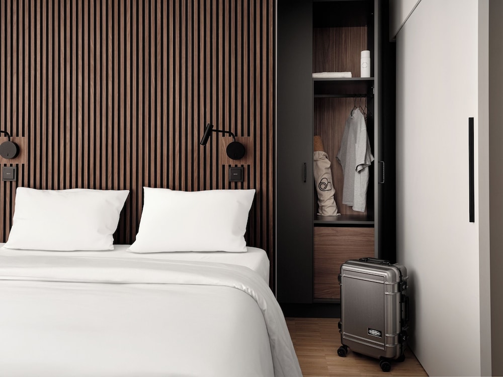 1 BEDROOM, HOMEY, APARTMENT