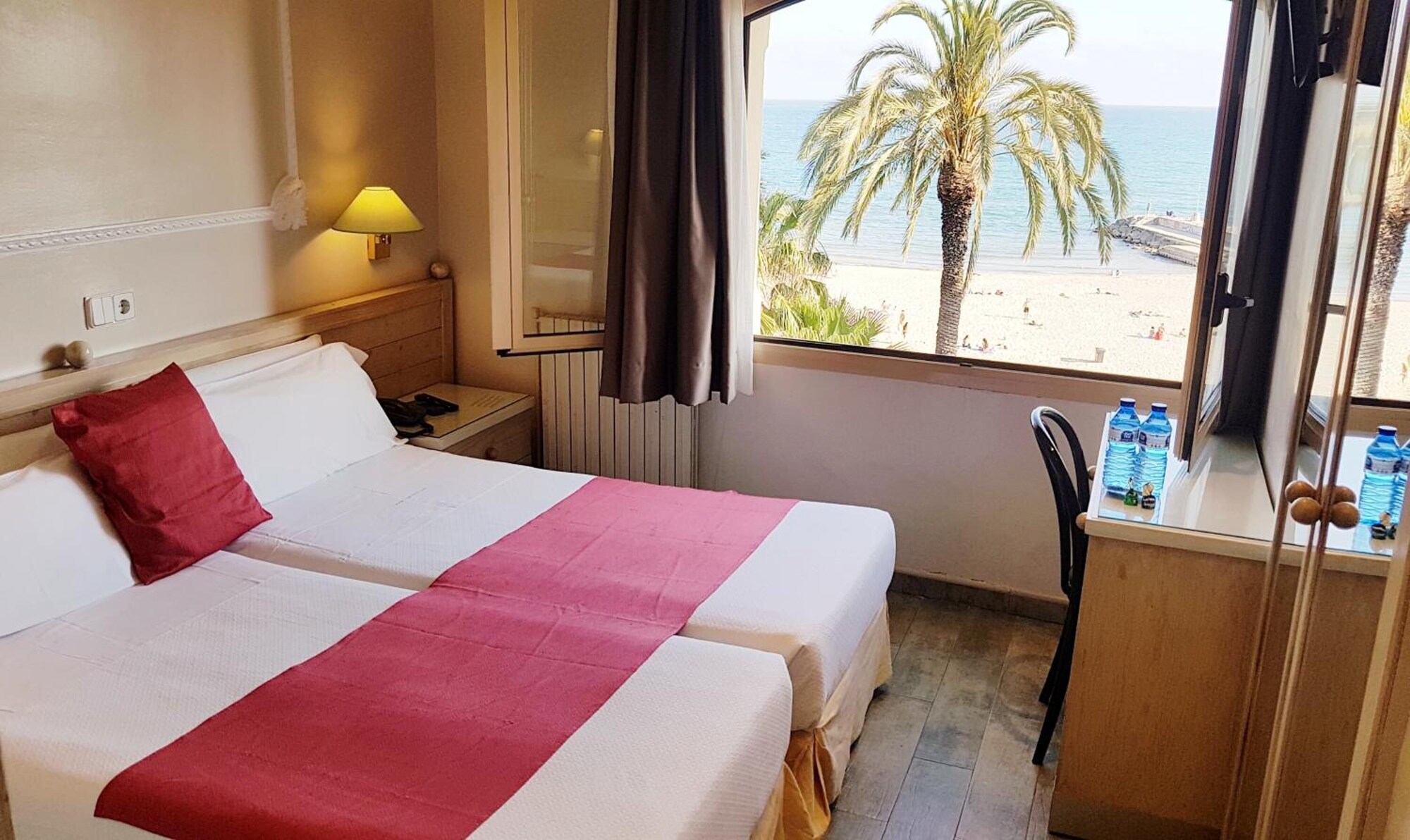 ROOM, DOUBLE BED, SEA VIEW