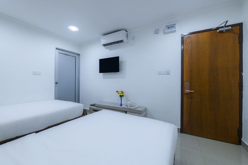 Capital O 90543 Sp Star Hotel 11/53