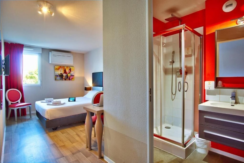Adonis Hotel Bayonne 19/58