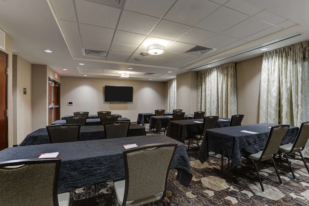 Drury Plaza Hotel Milwaukee Downtown 44/50