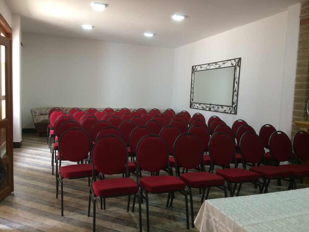 Hotel El Giro 40/50