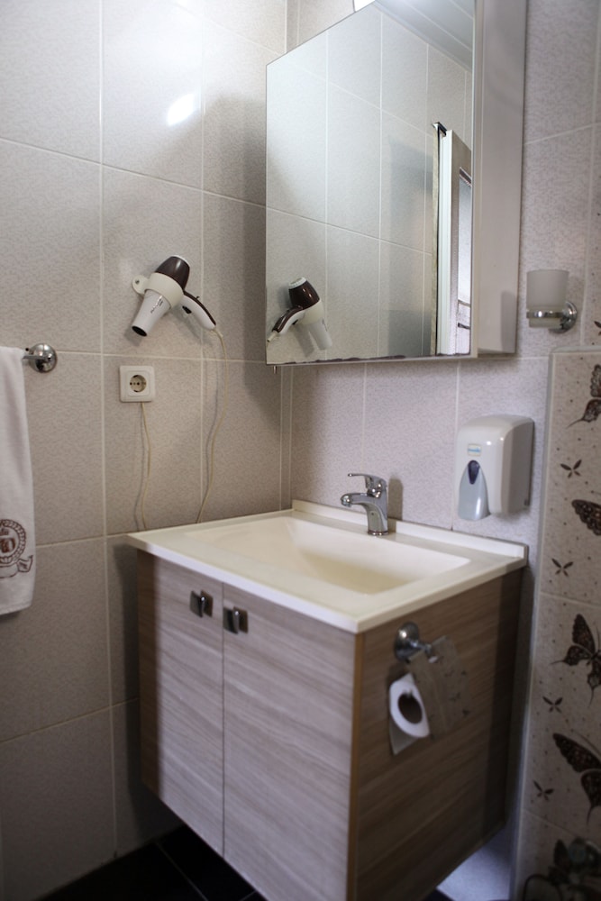 AKTAS HOTEL 28/45